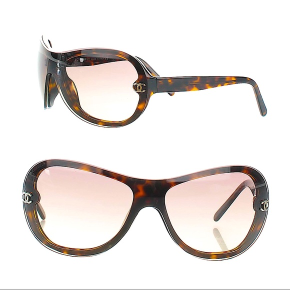 (SOLD)CHANEL AUTHENTIC Sunglasses - Picture 2 of 9